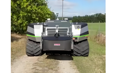 履带电动无人拖拉机